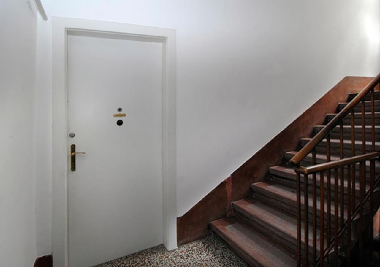 Angela Classic Rooms & Apartments ซาเกร็บ ภายนอก รูปภาพ